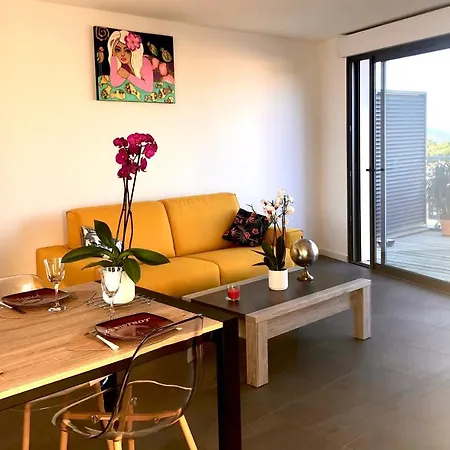 Apartamento Groupe Lao Hotellerie